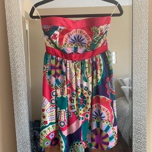 Sweetheart neck strapless mini dress